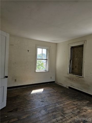 40 Walnut Street, Batavia City, NY 14020