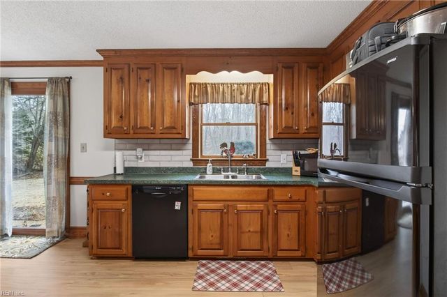 6613 Corinth Chapel RD, Suffolk, VA 23437