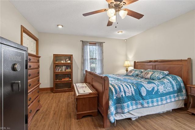 6613 Corinth Chapel RD, Suffolk, VA 23437