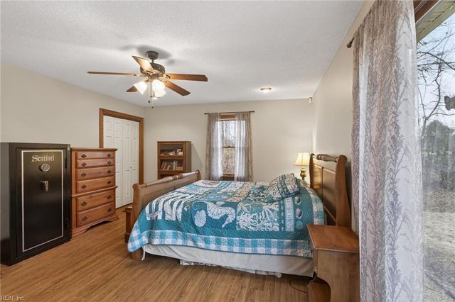 6613 Corinth Chapel RD, Suffolk, VA 23437