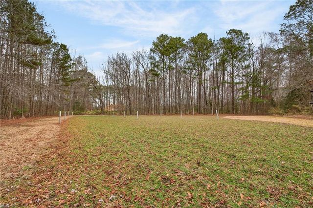 6613 Corinth Chapel RD, Suffolk, VA 23437