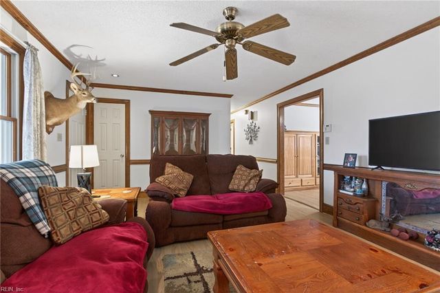 6613 Corinth Chapel RD, Suffolk, VA 23437