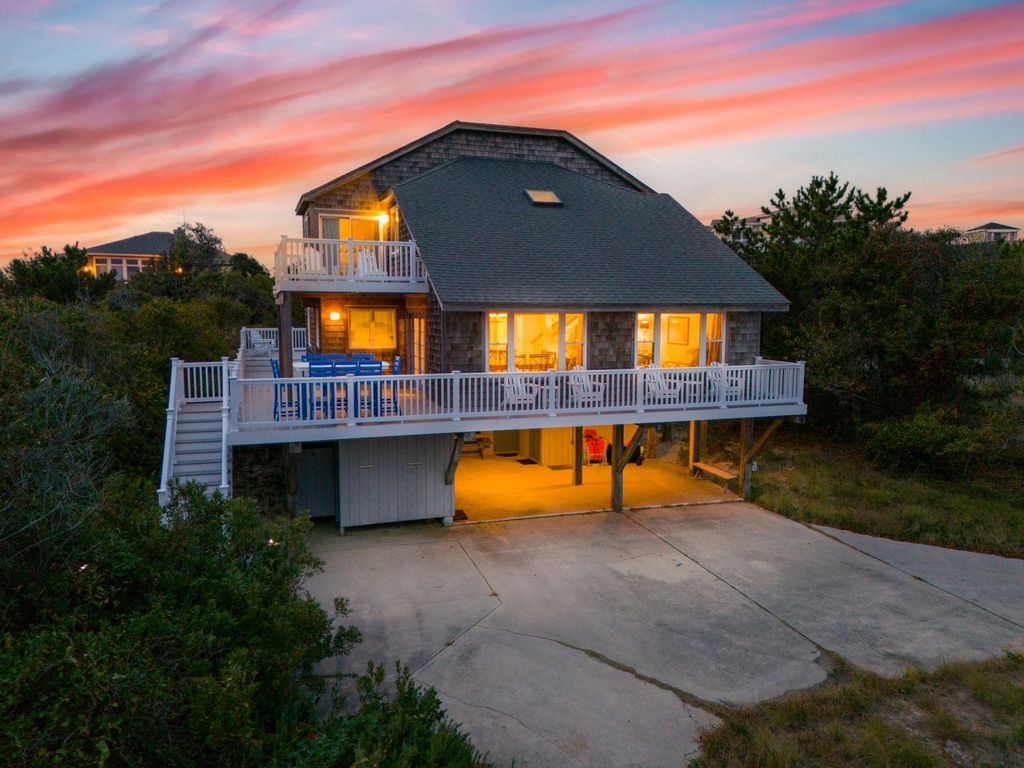 Image 1 of property listing at 125 Spyglass Road Lot 17, Duck, NC 27949