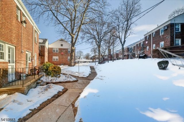 145 River Drive 145, Elmwood Park Boro, NJ 07407