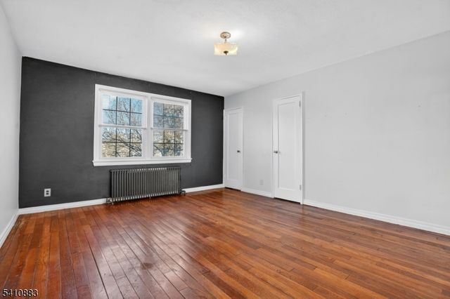 145 River Drive 145, Elmwood Park Boro, NJ 07407