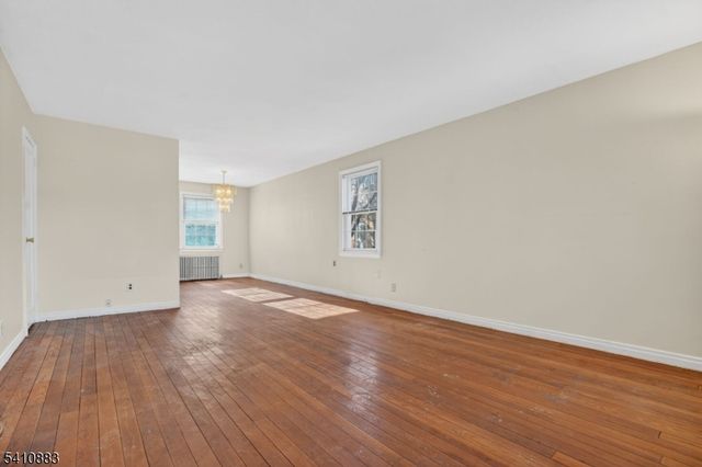 145 River Drive 145, Elmwood Park Boro, NJ 07407