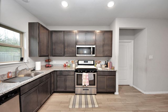 24718 Russet Bluff Trail, Houston, TX 77336