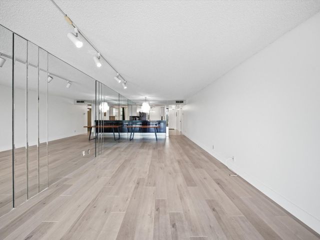6539 CORAL LAKE Drive 403, Margate, FL 33063