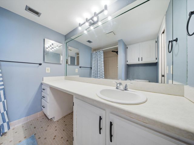 6539 CORAL LAKE Drive 403, Margate, FL 33063