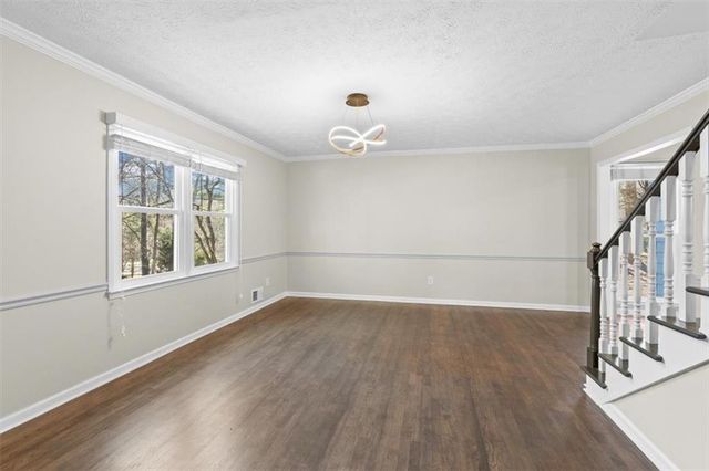 704 Knotts Court, Woodstock, GA 30188