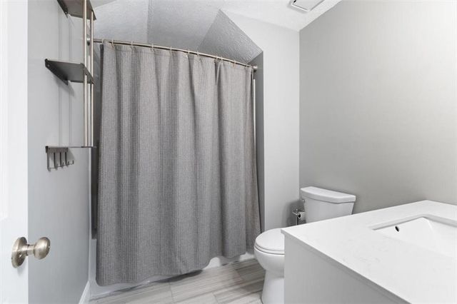 704 Knotts Court, Woodstock, GA 30188