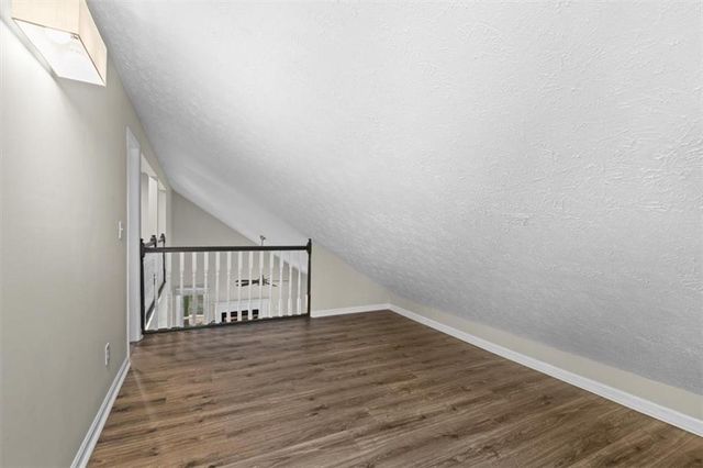 704 Knotts Court, Woodstock, GA 30188