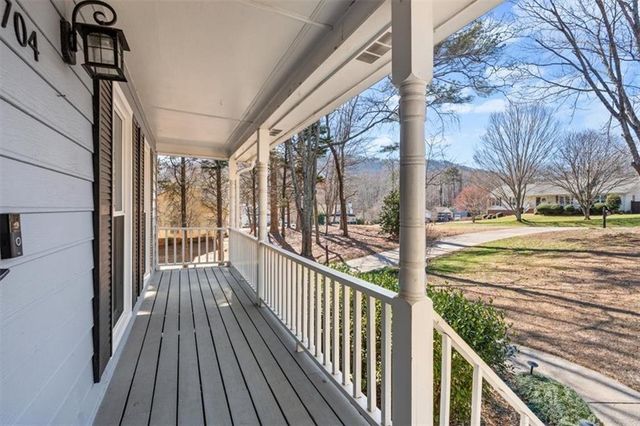 704 Knotts Court, Woodstock, GA 30188