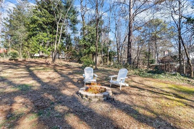 704 Knotts Court, Woodstock, GA 30188