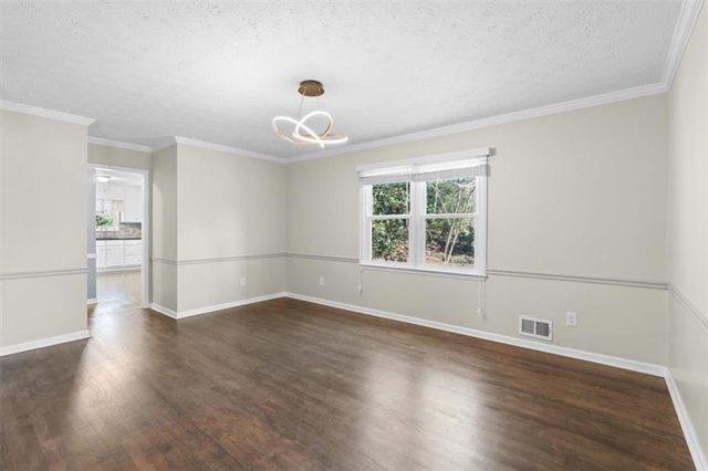 704 Knotts Court, Woodstock, GA 30188