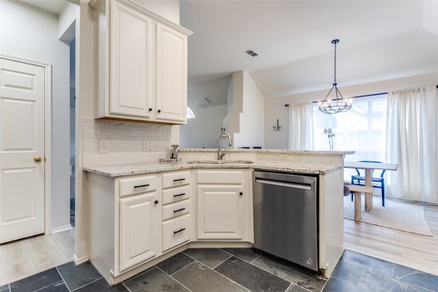 2908 Dunbar Drive, Mckinney, TX 75072