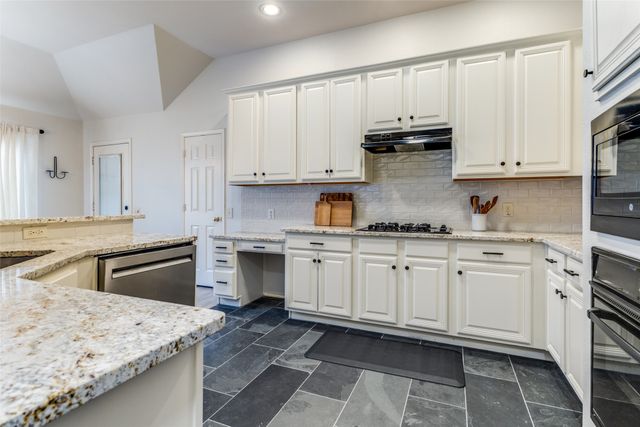 2908 Dunbar Drive, Mckinney, TX 75072