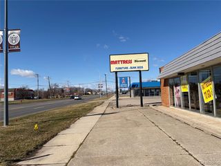 17820 Eureka Road, Southgate, MI 48195