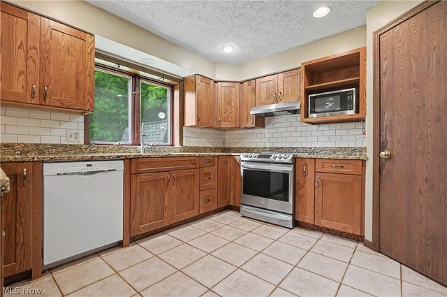 2882 Sharon Copley Road, Medina, OH 44256