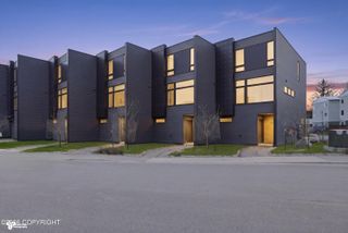 1435 W 8th Avenue, Anchorage, AK 99501