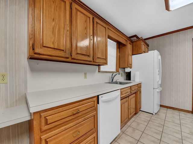 5108 Woodard Avenue, Cleburne, TX 76033