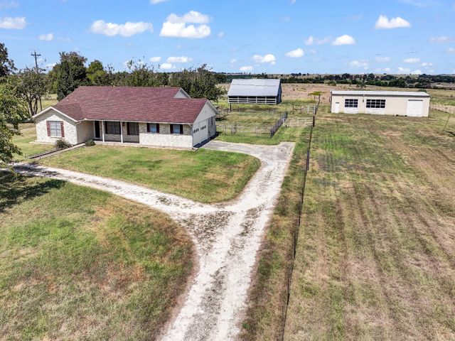 5108 Woodard Avenue, Cleburne, TX 76033