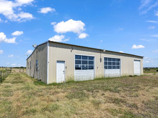 5108 Woodard Avenue, Cleburne, TX 76033