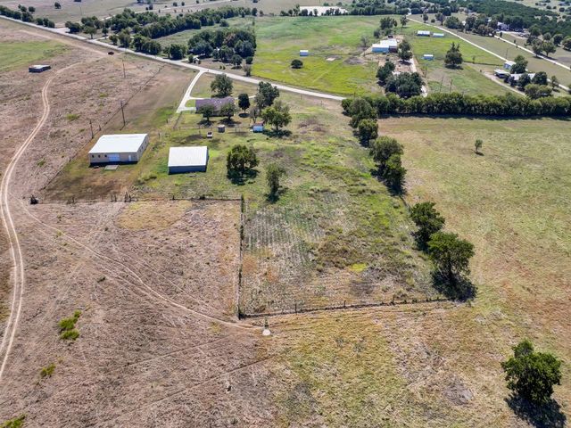 5108 Woodard Avenue, Cleburne, TX 76033