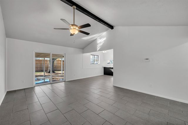 121 Quail Creek Drive, Crowley, TX 76036