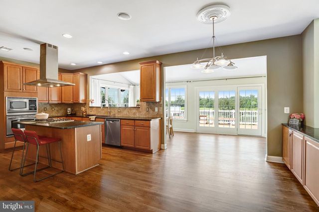 43618 PARISVILLE CT, Sterling, VA 20166