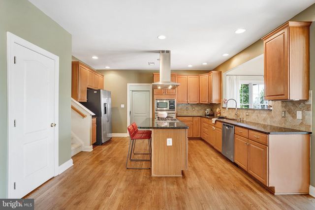 43618 PARISVILLE CT, Sterling, VA 20166