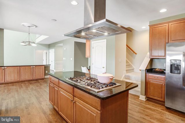 43618 PARISVILLE CT, Sterling, VA 20166