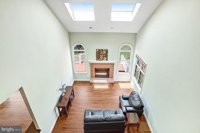 43618 PARISVILLE CT, Sterling, VA 20166