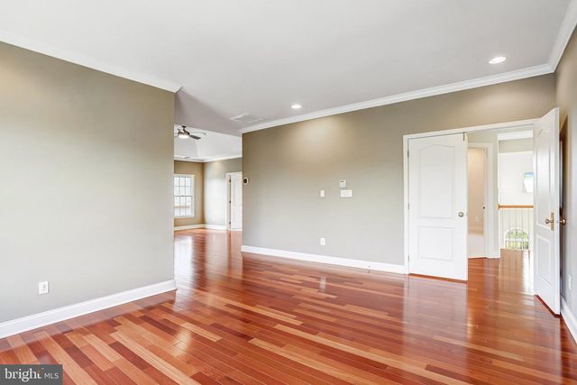 43618 PARISVILLE CT, Sterling, VA 20166