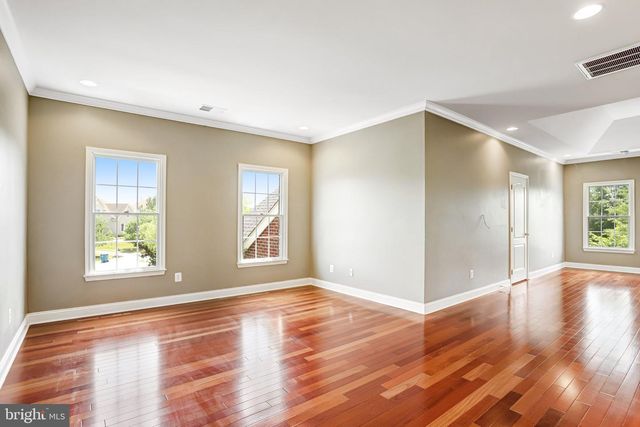 43618 PARISVILLE CT, Sterling, VA 20166