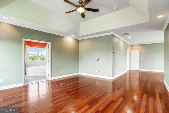 43618 PARISVILLE CT, Sterling, VA 20166