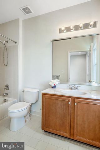43618 PARISVILLE CT, Sterling, VA 20166