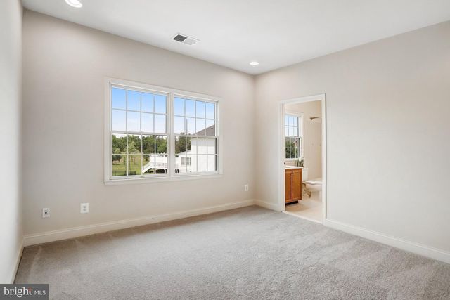 43618 PARISVILLE CT, Sterling, VA 20166
