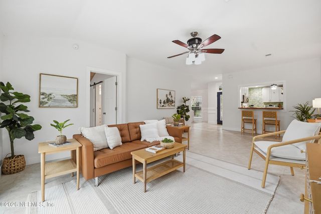 1673 LINKSIDE Court N, Atlantic Beach, FL 32233