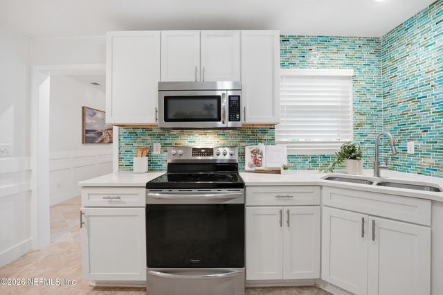 1673 LINKSIDE Court N, Atlantic Beach, FL 32233