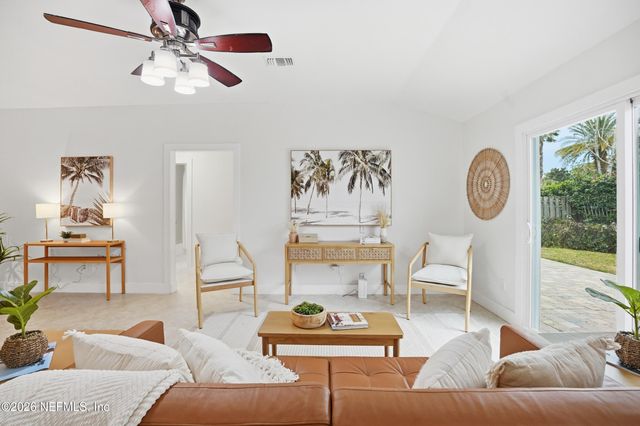 1673 LINKSIDE Court N, Atlantic Beach, FL 32233