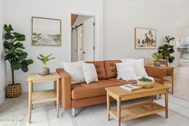 1673 LINKSIDE Court N, Atlantic Beach, FL 32233