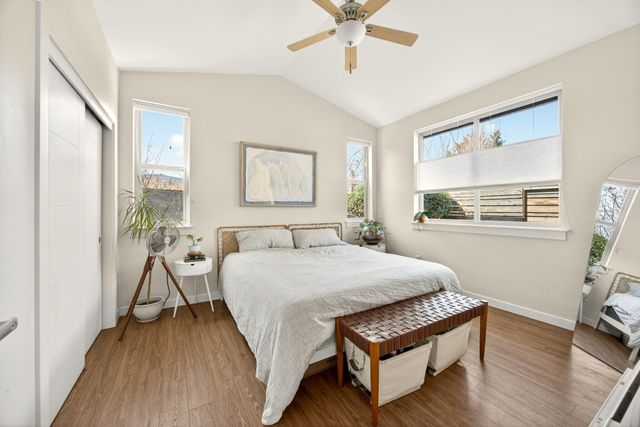 98 Dunn Circle, Ashland, OR 97520