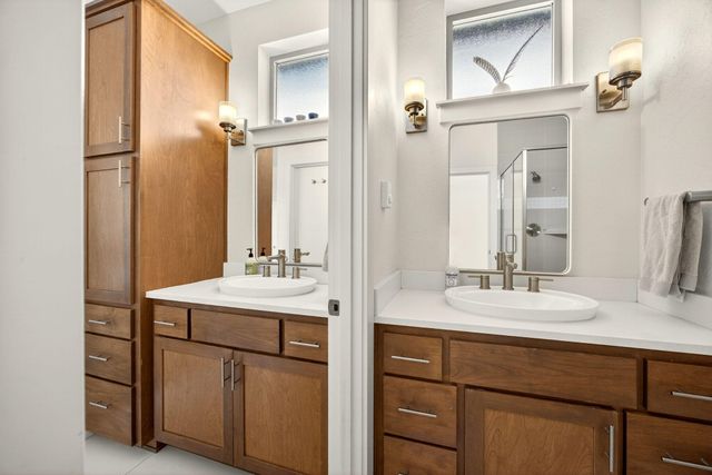 98 Dunn Circle, Ashland, OR 97520