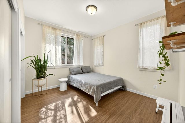 98 Dunn Circle, Ashland, OR 97520