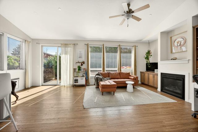 98 Dunn Circle, Ashland, OR 97520