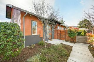 98 Dunn Circle, Ashland, OR 97520