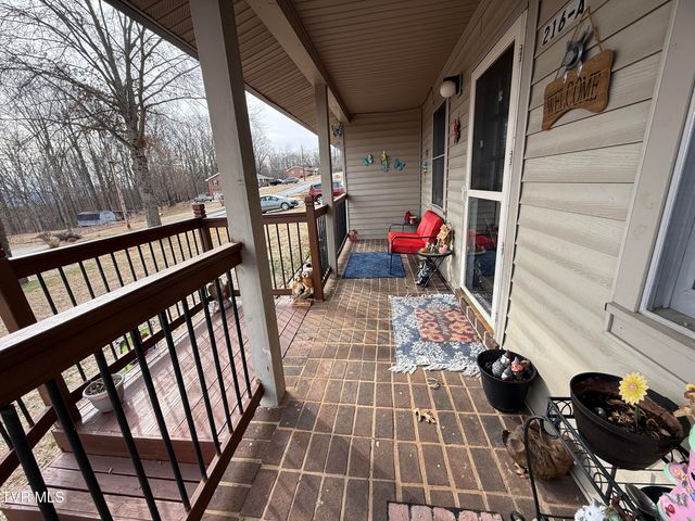 216 Willow Street, Mount Carmel, TN 37645