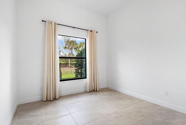 12035 N Baypoint Circle, Parkland, FL 33076