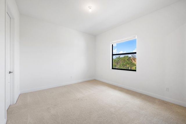 12035 N Baypoint Circle, Parkland, FL 33076